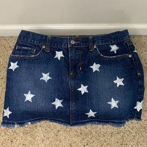 𝅺Old Navy mini denim skirt with stars